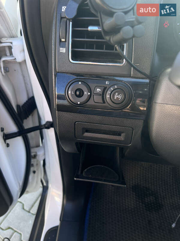 Позашляховик / Кросовер Chevrolet Captiva 2012 в Ковелі фото 24 Позашляховик / Кросовер Chevrolet Captiva 2012 в Ковелі