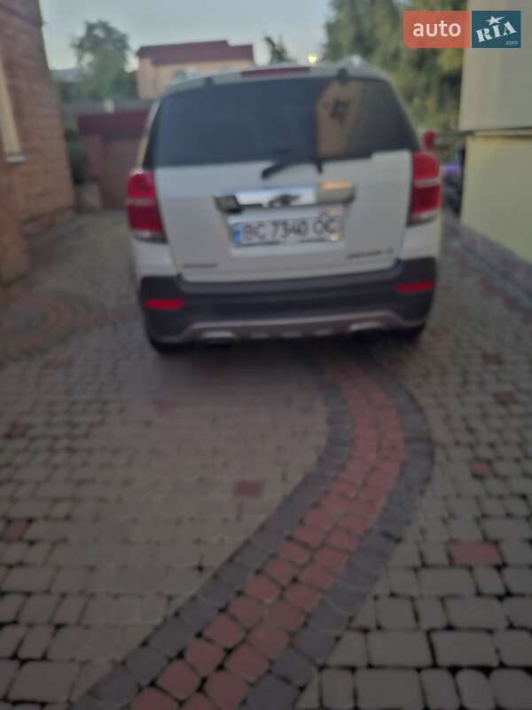 Позашляховик / Кросовер Chevrolet Captiva 2013 в Львові