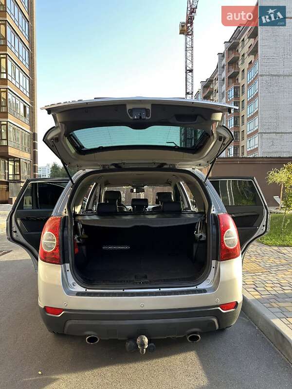 Внедорожник / Кроссовер Chevrolet Captiva 2011 в Чернигове