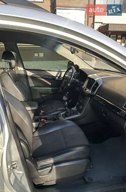 Внедорожник / Кроссовер Chevrolet Captiva 2011 в 