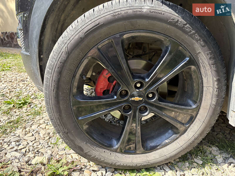 Внедорожник / Кроссовер Chevrolet Captiva 2011 в Надворной