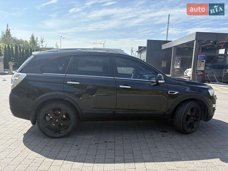 Внедорожник / Кроссовер Chevrolet Captiva 2011 в Надворной