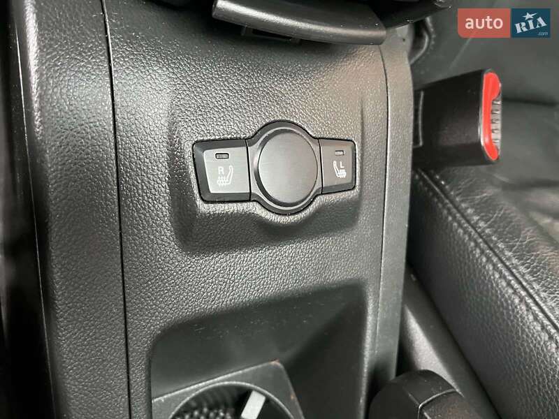 Внедорожник / Кроссовер Chevrolet Captiva 2010 в Петропавловской Борщаговке фото 34 Внедорожник / Кроссовер Chevrolet Captiva 2010 в Петропавловской Борщаговке