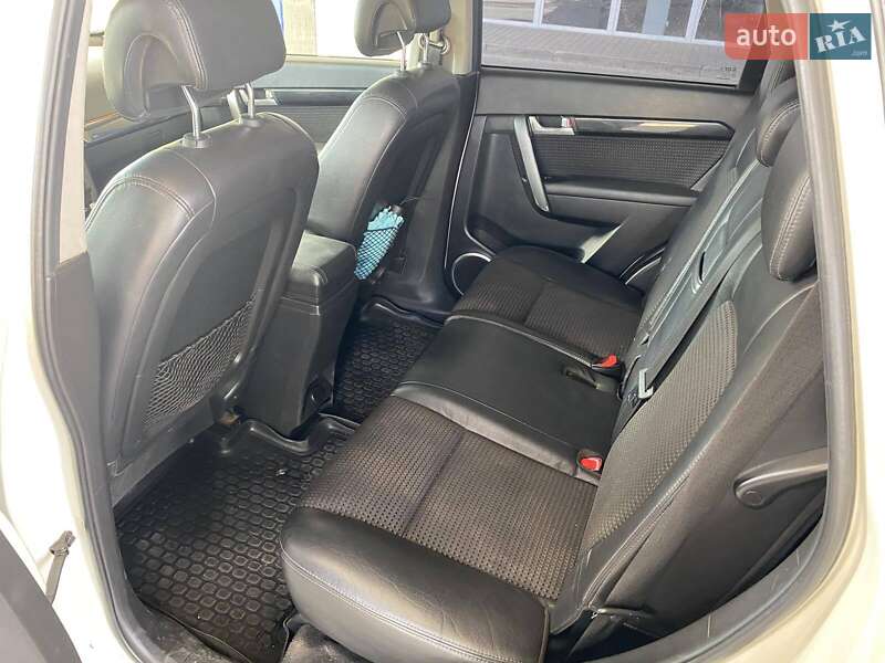 Позашляховик / Кросовер Chevrolet Captiva 2012 в Миколаєві