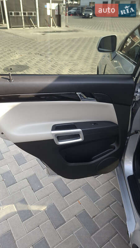 Внедорожник / Кроссовер Chevrolet Captiva 2014 в Полтаве