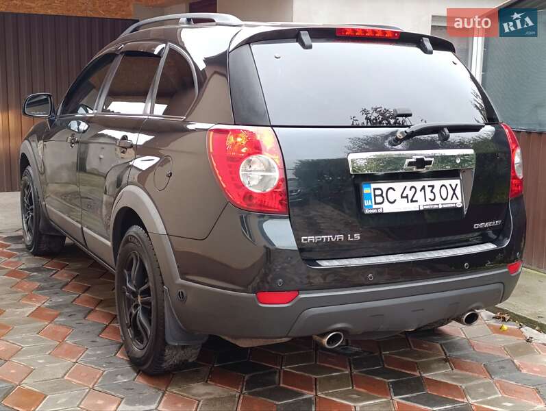 Внедорожник / Кроссовер Chevrolet Captiva 2010 в Хмельницком