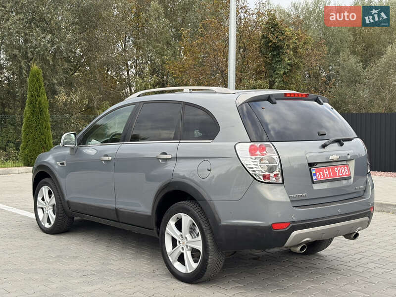 Внедорожник / Кроссовер Chevrolet Captiva 2011 в Хмельницком
