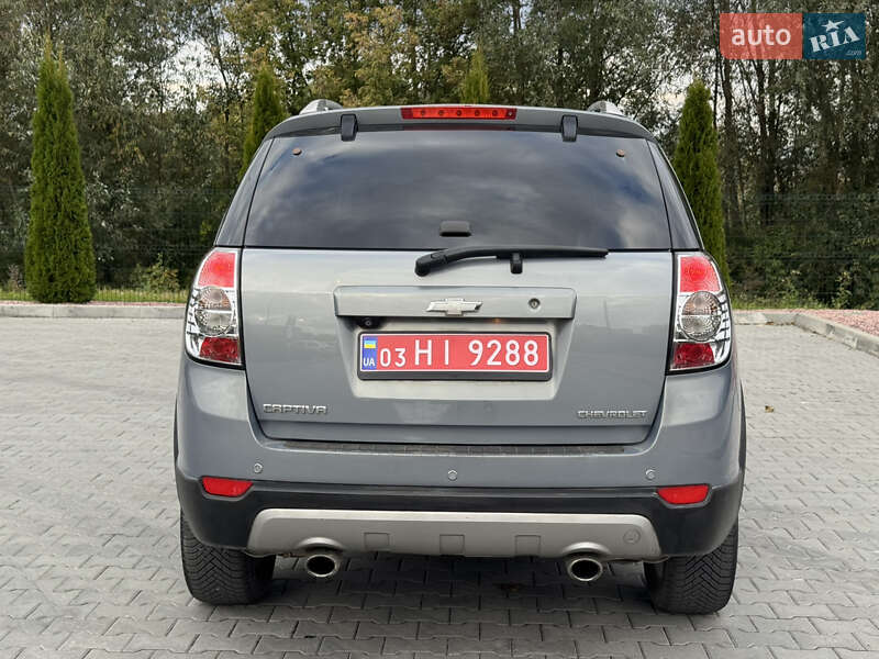 Внедорожник / Кроссовер Chevrolet Captiva 2011 в Хмельницком