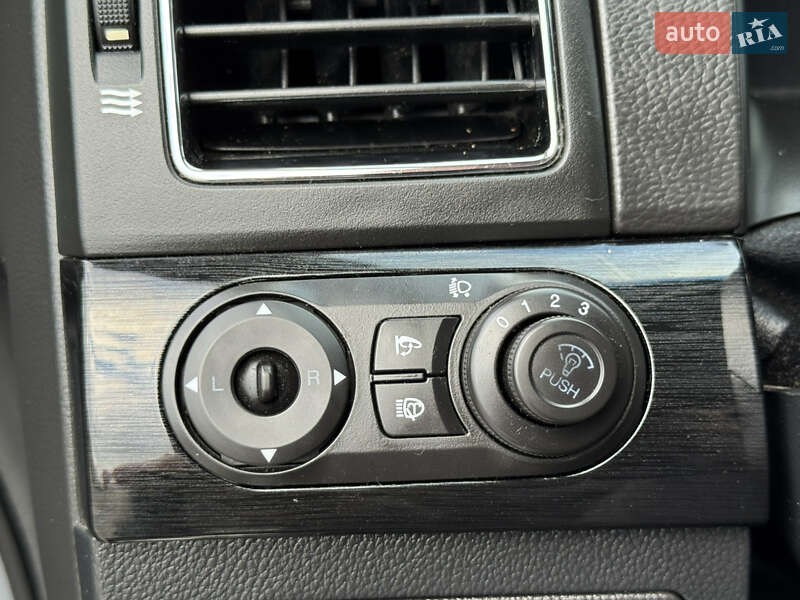 Внедорожник / Кроссовер Chevrolet Captiva 2011 в Хмельницком