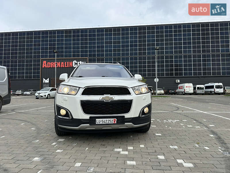 Внедорожник / Кроссовер Chevrolet Captiva 2014 в Луцке