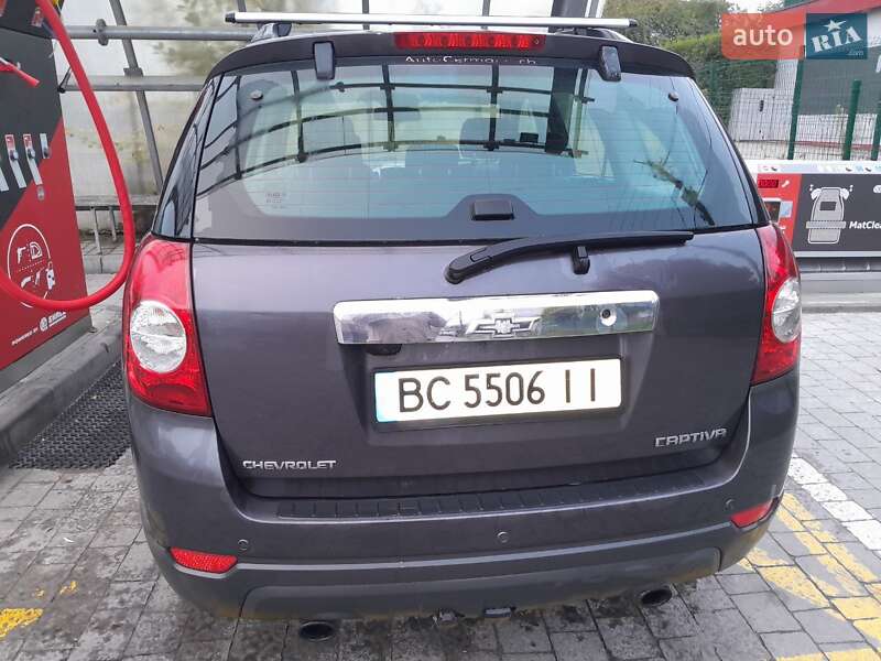 Позашляховик / Кросовер Chevrolet Captiva 2012 в Львові