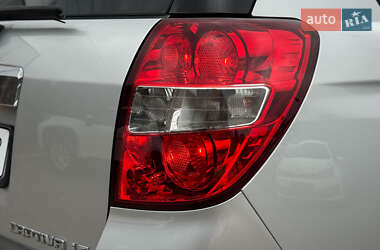 Позашляховик / Кросовер Chevrolet Captiva 2012 в 