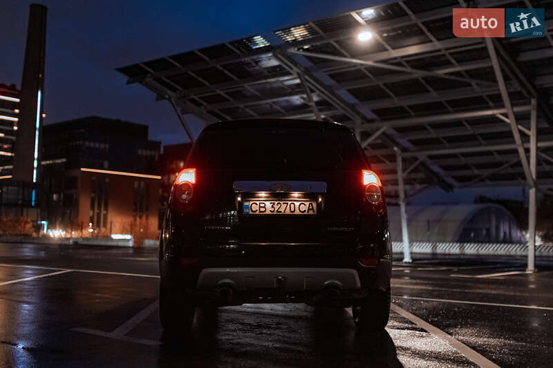 Позашляховик / Кросовер Chevrolet Captiva 2008 в Києві