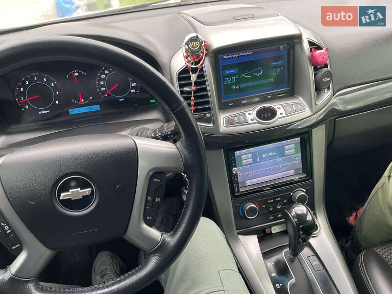 Внедорожник / Кроссовер Chevrolet Captiva 2011 в Чернигове