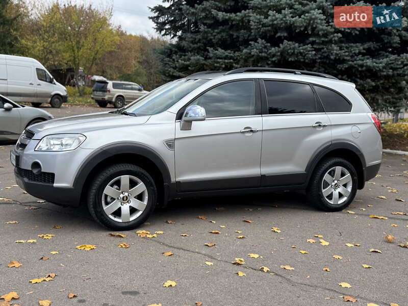 Позашляховик / Кросовер Chevrolet Captiva 2009 в Рівному фото 4 Позашляховик / Кросовер Chevrolet Captiva 2009 в Рівному