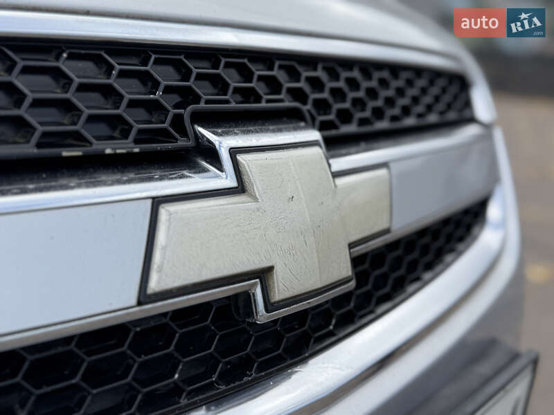 Позашляховик / Кросовер Chevrolet Captiva 2009 в Рівному фото 25 Позашляховик / Кросовер Chevrolet Captiva 2009 в Рівному