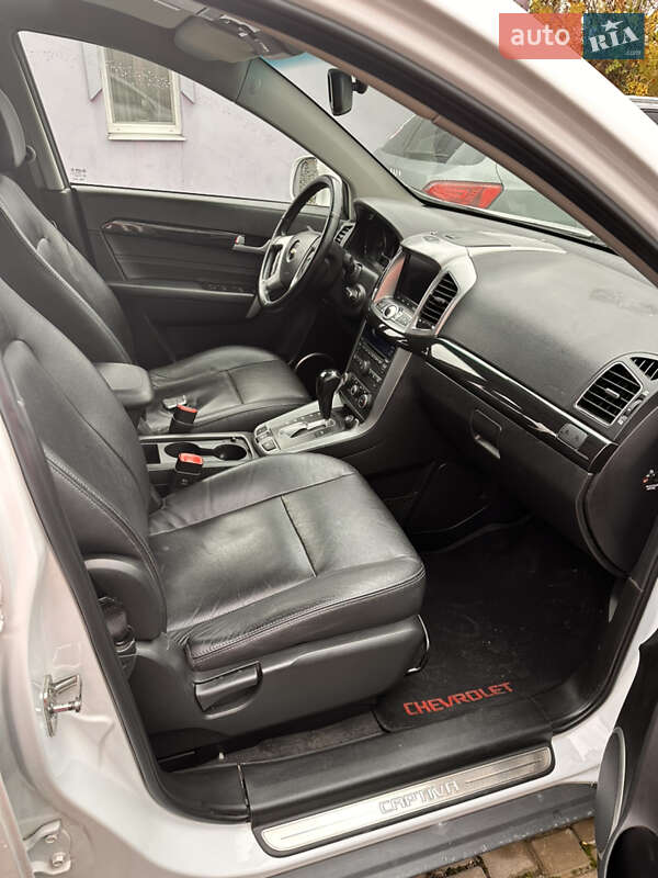 Внедорожник / Кроссовер Chevrolet Captiva 2013 в Луцке фото 13 Внедорожник / Кроссовер Chevrolet Captiva 2013 в Луцке