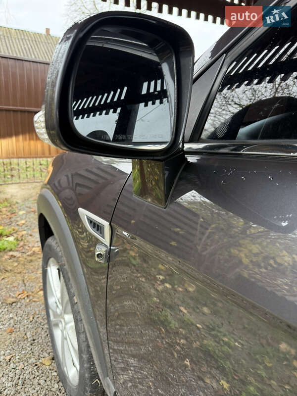 Внедорожник / Кроссовер Chevrolet Captiva 2015 в Киеве