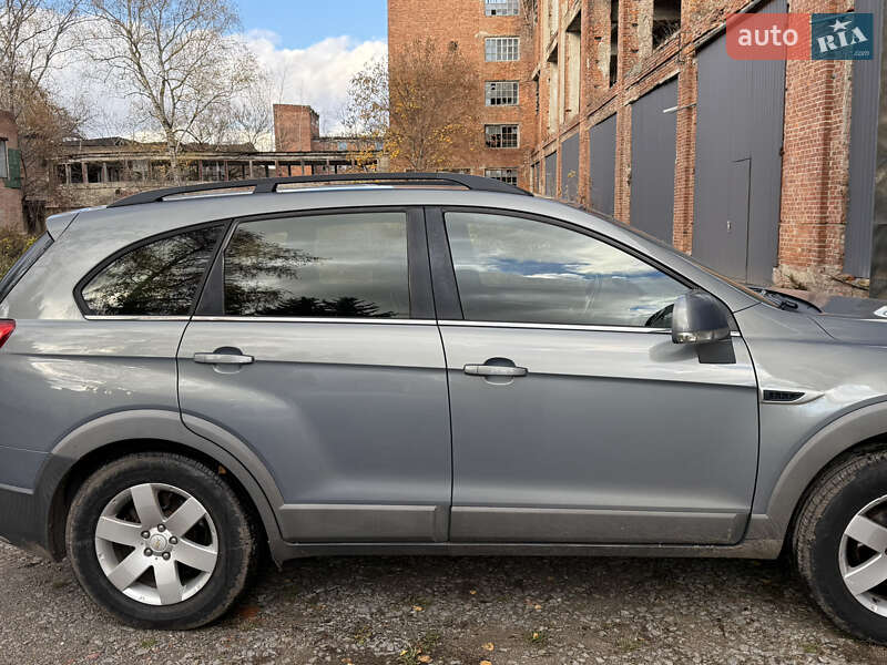 Внедорожник / Кроссовер Chevrolet Captiva 2013 в Полтаве фото 3 Внедорожник / Кроссовер Chevrolet Captiva 2013 в Полтаве