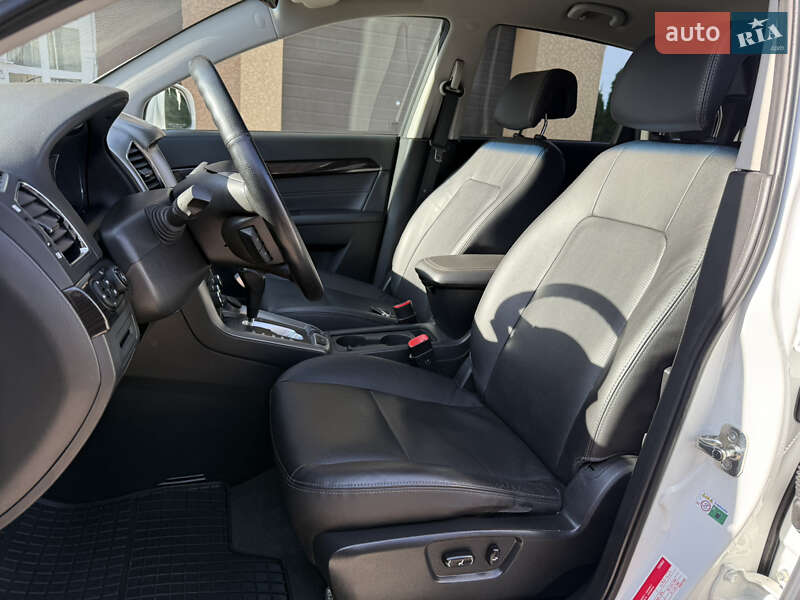 Внедорожник / Кроссовер Chevrolet Captiva 2014 в Тернополе