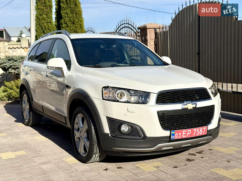 Внедорожник / Кроссовер Chevrolet Captiva 2014 в Тернополе