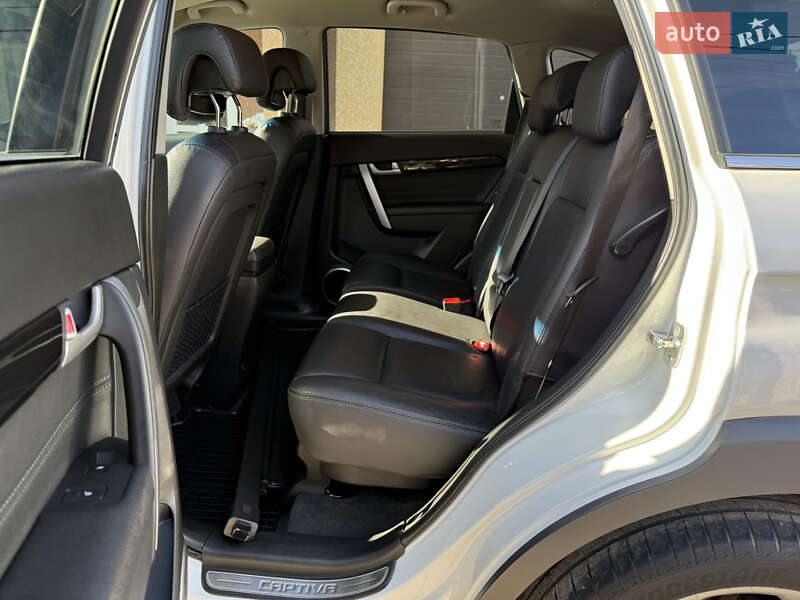 Внедорожник / Кроссовер Chevrolet Captiva 2014 в Тернополе