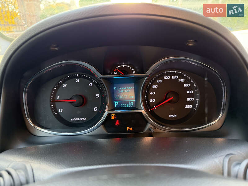 Внедорожник / Кроссовер Chevrolet Captiva 2014 в Тернополе