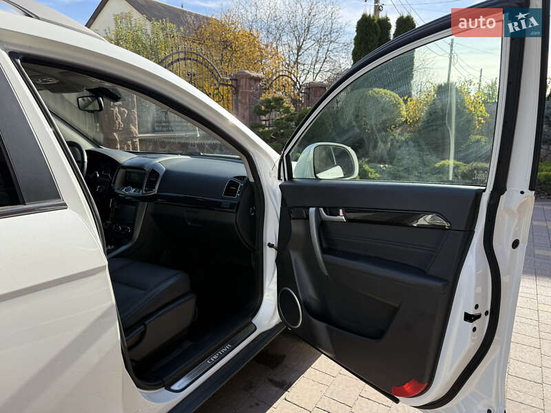 Внедорожник / Кроссовер Chevrolet Captiva 2014 в Тернополе