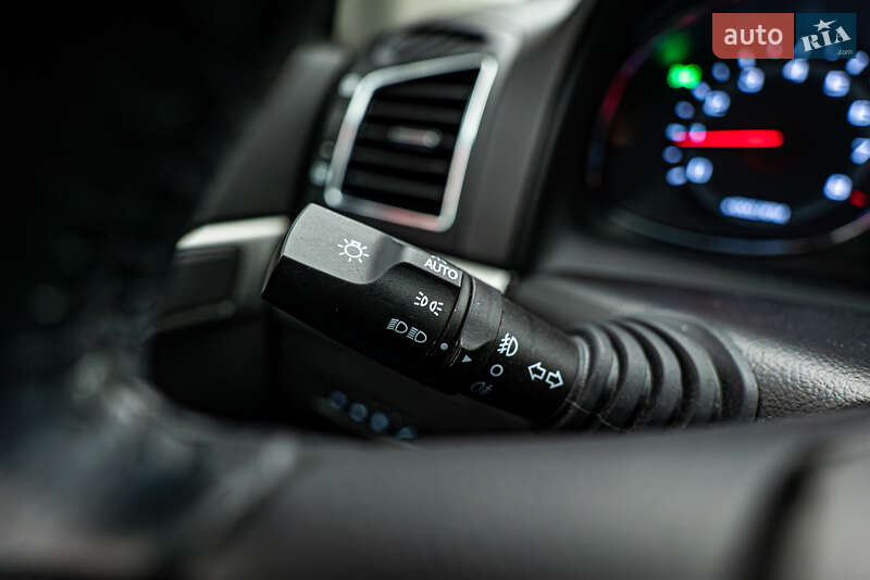 Позашляховик / Кросовер Chevrolet Captiva 2016 в Києві фото 15 Позашляховик / Кросовер Chevrolet Captiva 2016 в Києві