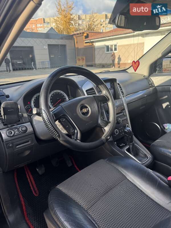 Внедорожник / Кроссовер Chevrolet Captiva 2009 в Харькове
