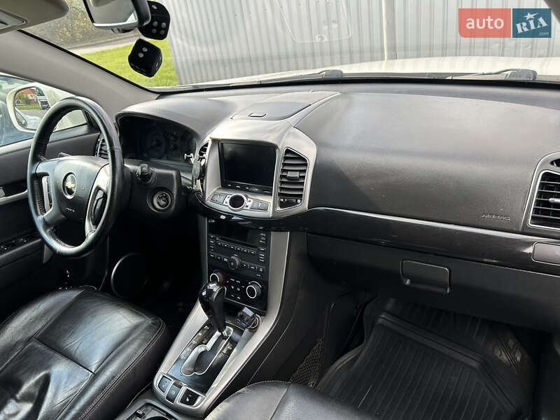Позашляховик / Кросовер Chevrolet Captiva 2011 в Луцьку фото 9 Позашляховик / Кросовер Chevrolet Captiva 2011 в Луцьку