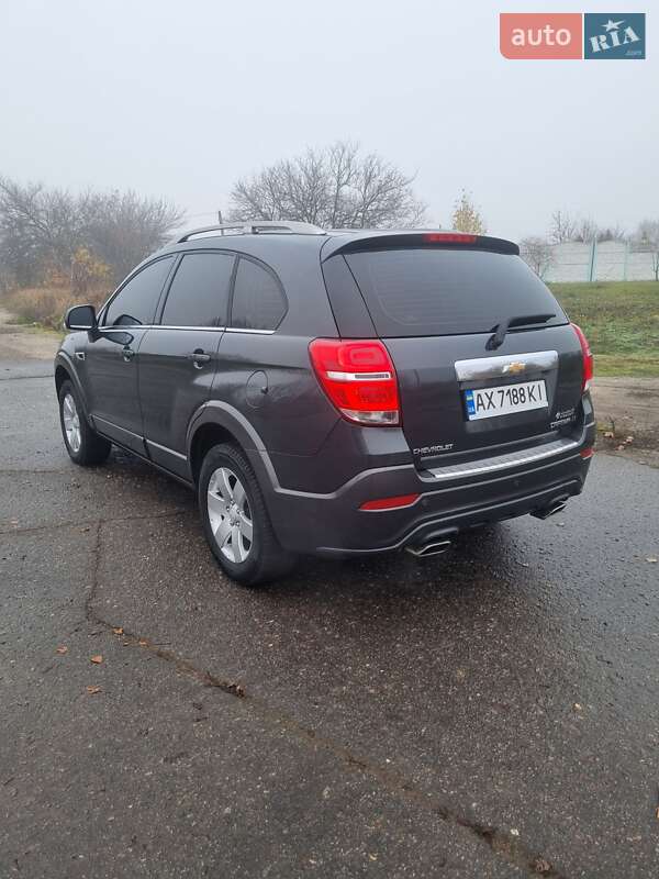 Внедорожник / Кроссовер Chevrolet Captiva 2016 в Харькове