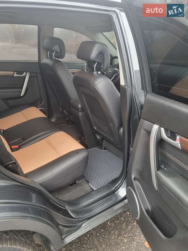 Внедорожник / Кроссовер Chevrolet Captiva 2016 в Харькове