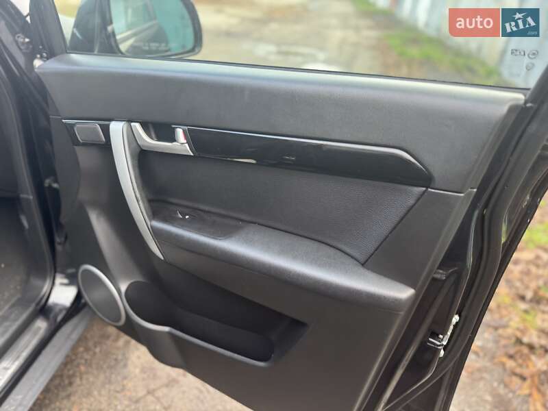 Позашляховик / Кросовер Chevrolet Captiva 2011 в Миколаєві фото 11 Позашляховик / Кросовер Chevrolet Captiva 2011 в Миколаєві