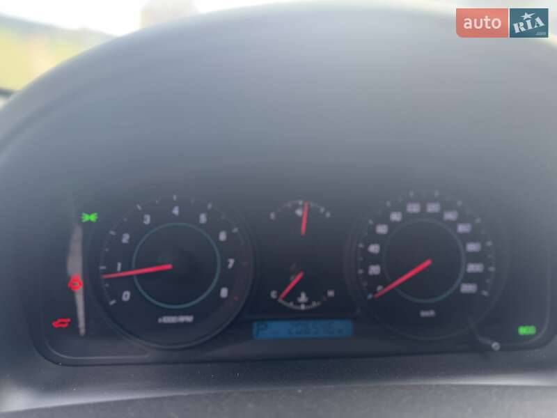 Позашляховик / Кросовер Chevrolet Captiva 2011 в Миколаєві фото 15 Позашляховик / Кросовер Chevrolet Captiva 2011 в Миколаєві