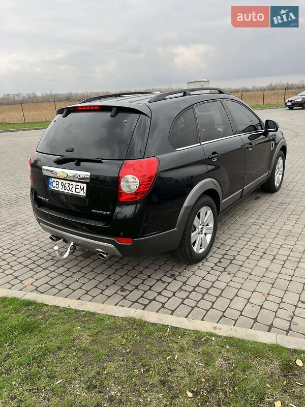 Внедорожник / Кроссовер Chevrolet Captiva 2010 в Днепре