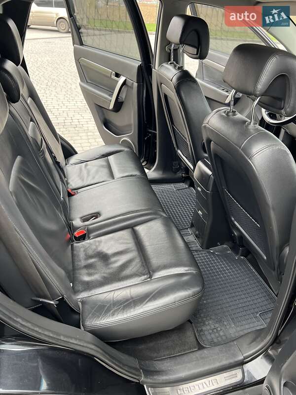 Внедорожник / Кроссовер Chevrolet Captiva 2010 в Днепре