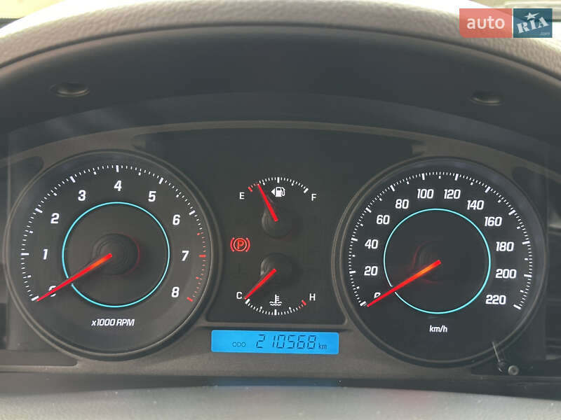 Позашляховик / Кросовер Chevrolet Captiva 2013 в Івано-Франківську