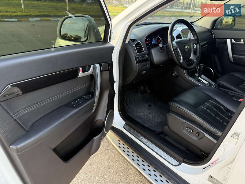 Позашляховик / Кросовер Chevrolet Captiva 2015 в Одесі