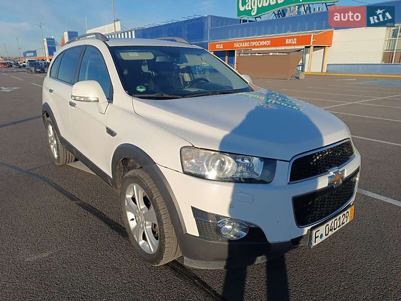 Внедорожник / Кроссовер Chevrolet Captiva 2012 в Луцке фото 3 Внедорожник / Кроссовер Chevrolet Captiva 2012 в Луцке