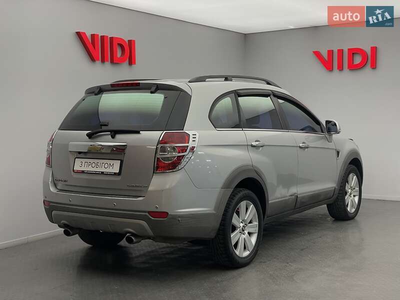 Позашляховик / Кросовер Chevrolet Captiva 2008 в Києві