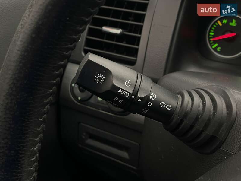 Позашляховик / Кросовер Chevrolet Captiva 2008 в Києві