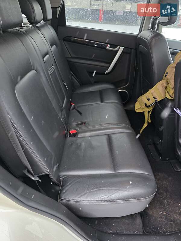 Внедорожник / Кроссовер Chevrolet Captiva 2012 в Дубно