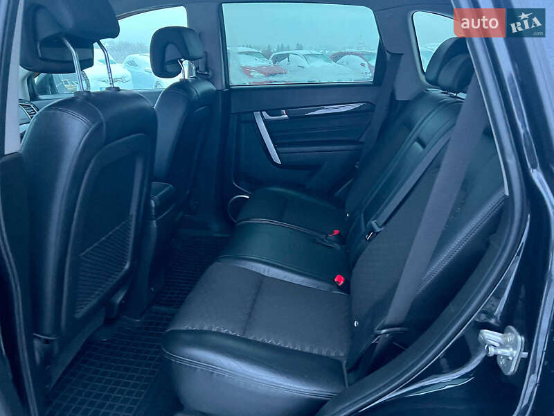 Позашляховик / Кросовер Chevrolet Captiva 2014 в Львові