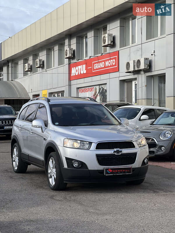 Внедорожник / Кроссовер Chevrolet Captiva 2012 в Одессе
