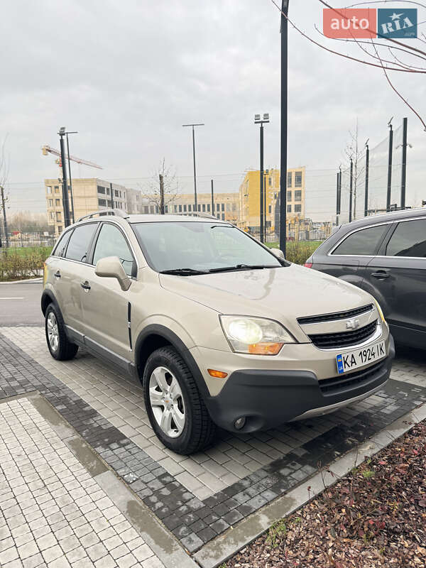 Внедорожник / Кроссовер Chevrolet Captiva 2014 в Киеве