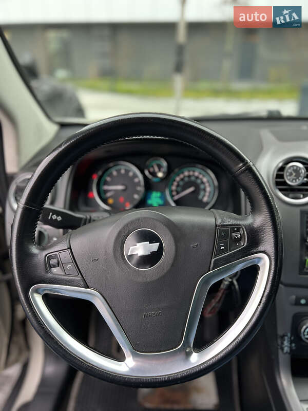 Внедорожник / Кроссовер Chevrolet Captiva 2014 в Киеве