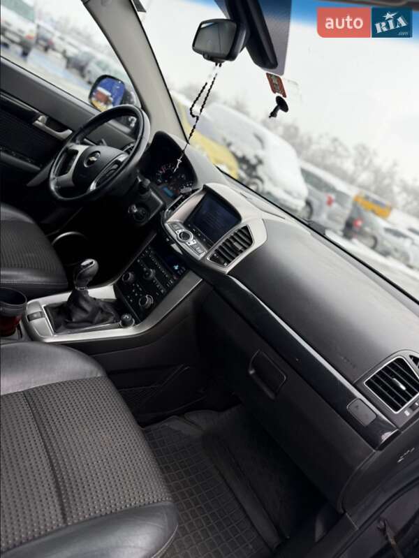Позашляховик / Кросовер Chevrolet Captiva 2012 в Турці