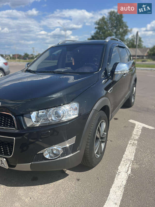 Внедорожник / Кроссовер Chevrolet Captiva 2011 в Сарнах