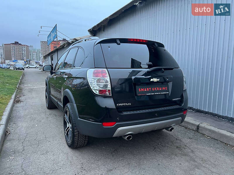 Внедорожник / Кроссовер Chevrolet Captiva 2011 в Киеве